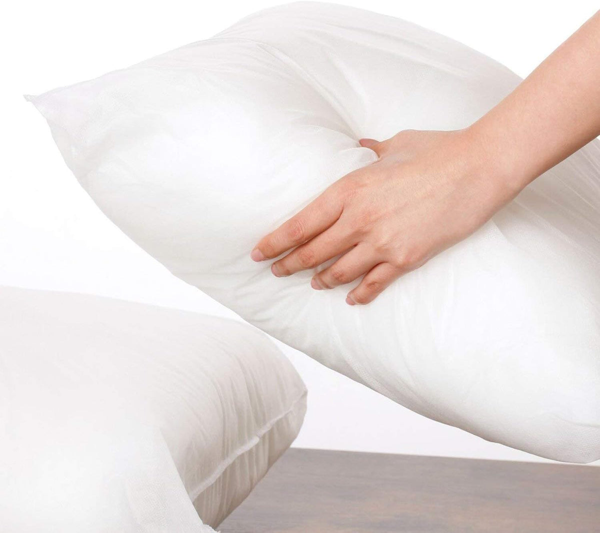 Pack of 4 Water Resistant Hypoallergenic Square Pillow Inserts U8048