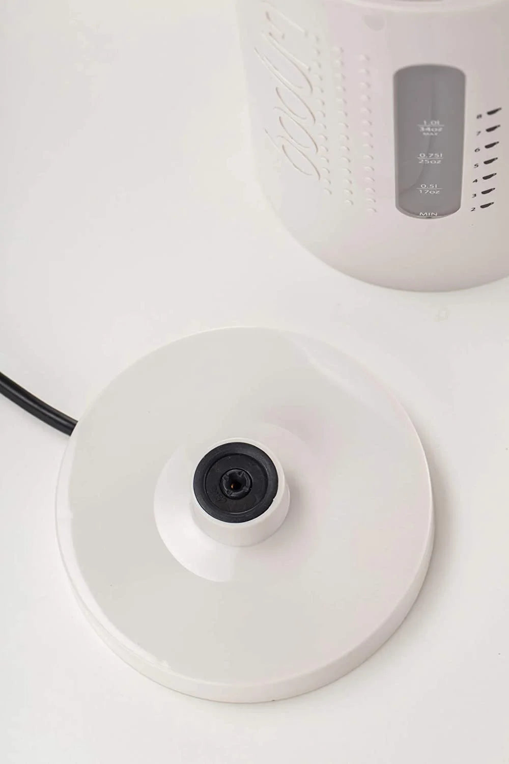 White 17 Ounce Electric Water Kettle H8775