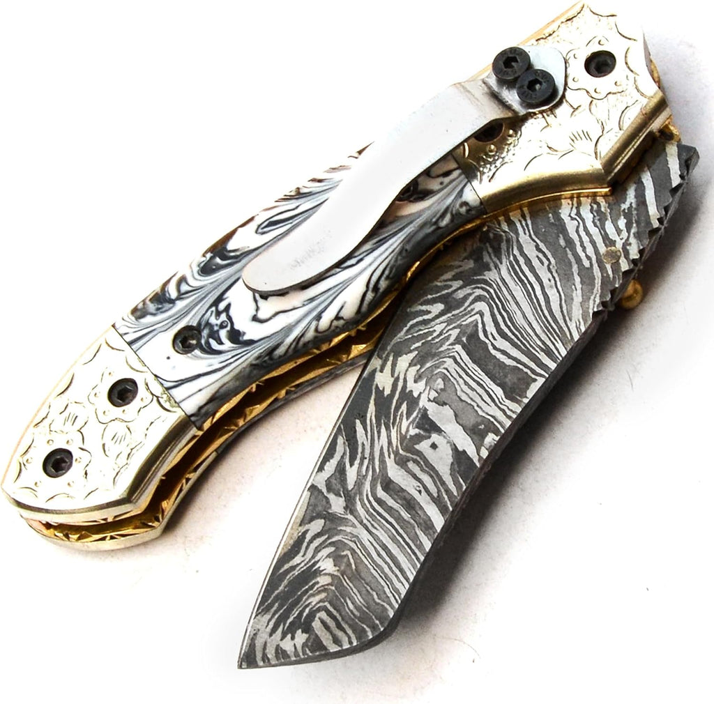 Handmade Damascus Steel Folding Pocket Hunting Knife with Sheath G210