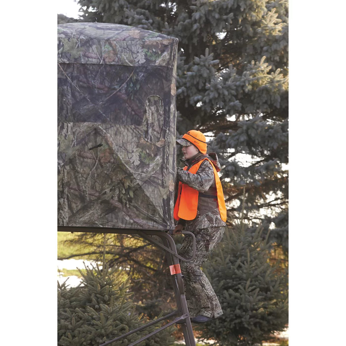 6' Tripod Hunting Tower Blind X684398