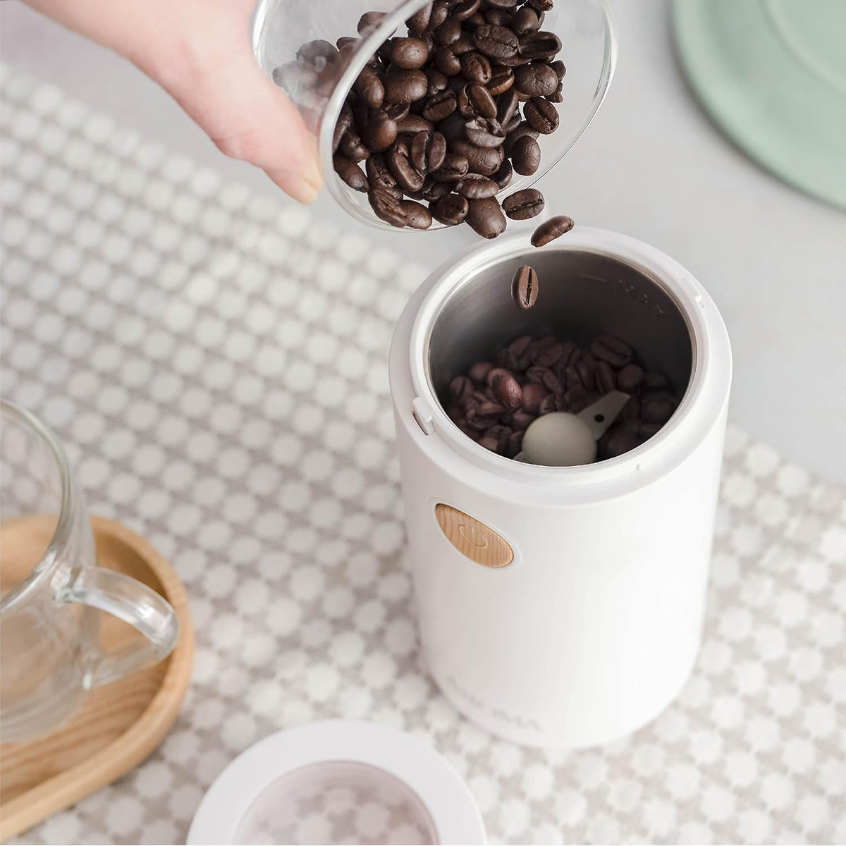 White 40g Mini Electric Coffee Grinder P662