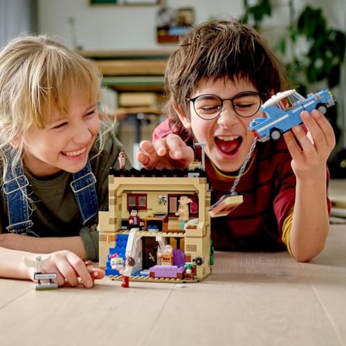 Harry Potter House and Flying Car Toy with Minifigures L10420