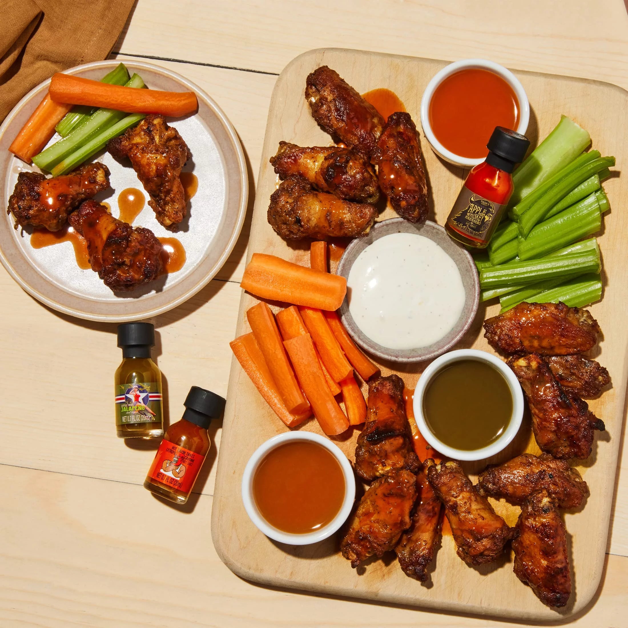 30 Pc Hot Sauce Sampler Set H337292