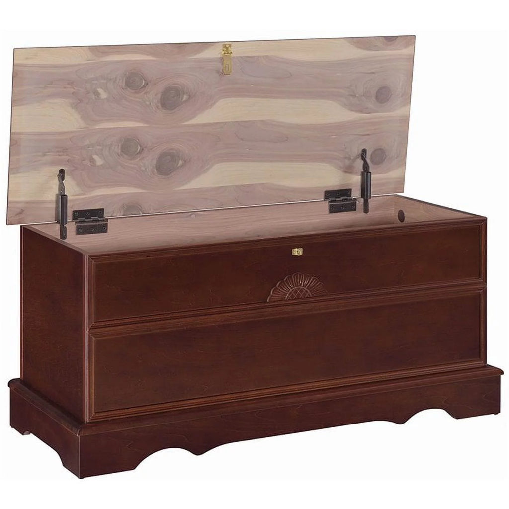 Rectangular Wood Cedar Chest in Brown E5833