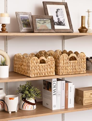 Scalloped Wicker Basket with Handles, Set of 2 W48554